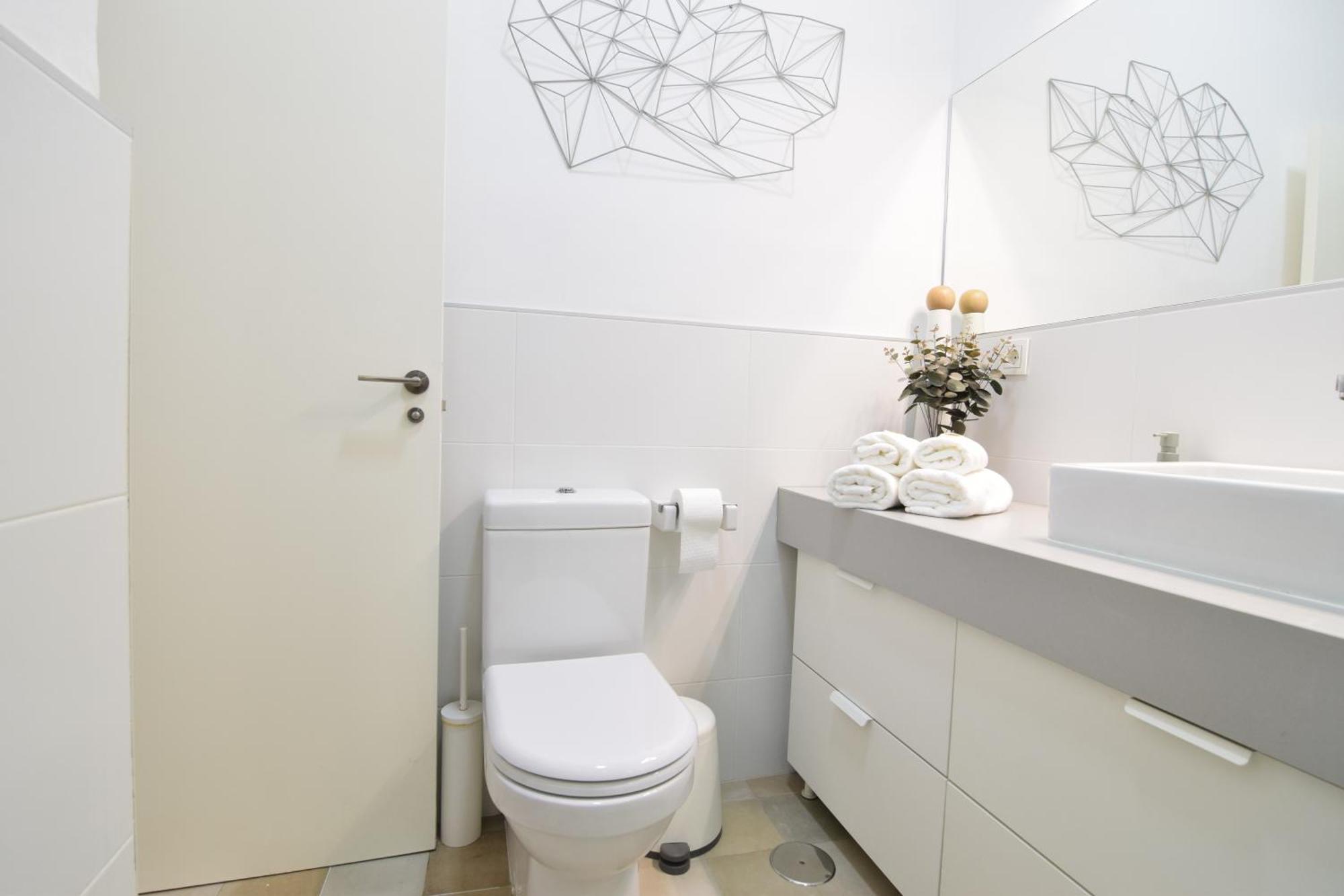 Apartamento Atarazanas Malaga Centro Historico Luaran gambar