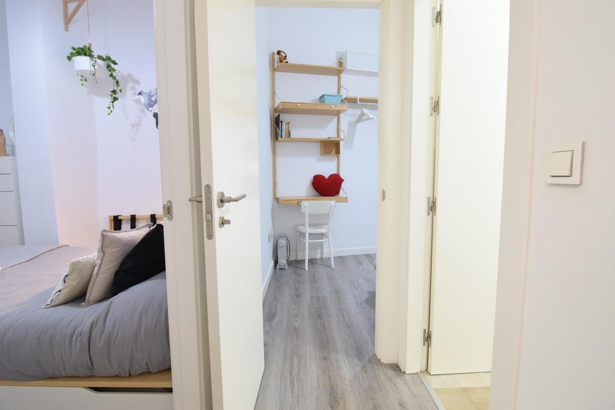 Apartamento Atarazanas Malaga Centro Historico Luaran gambar