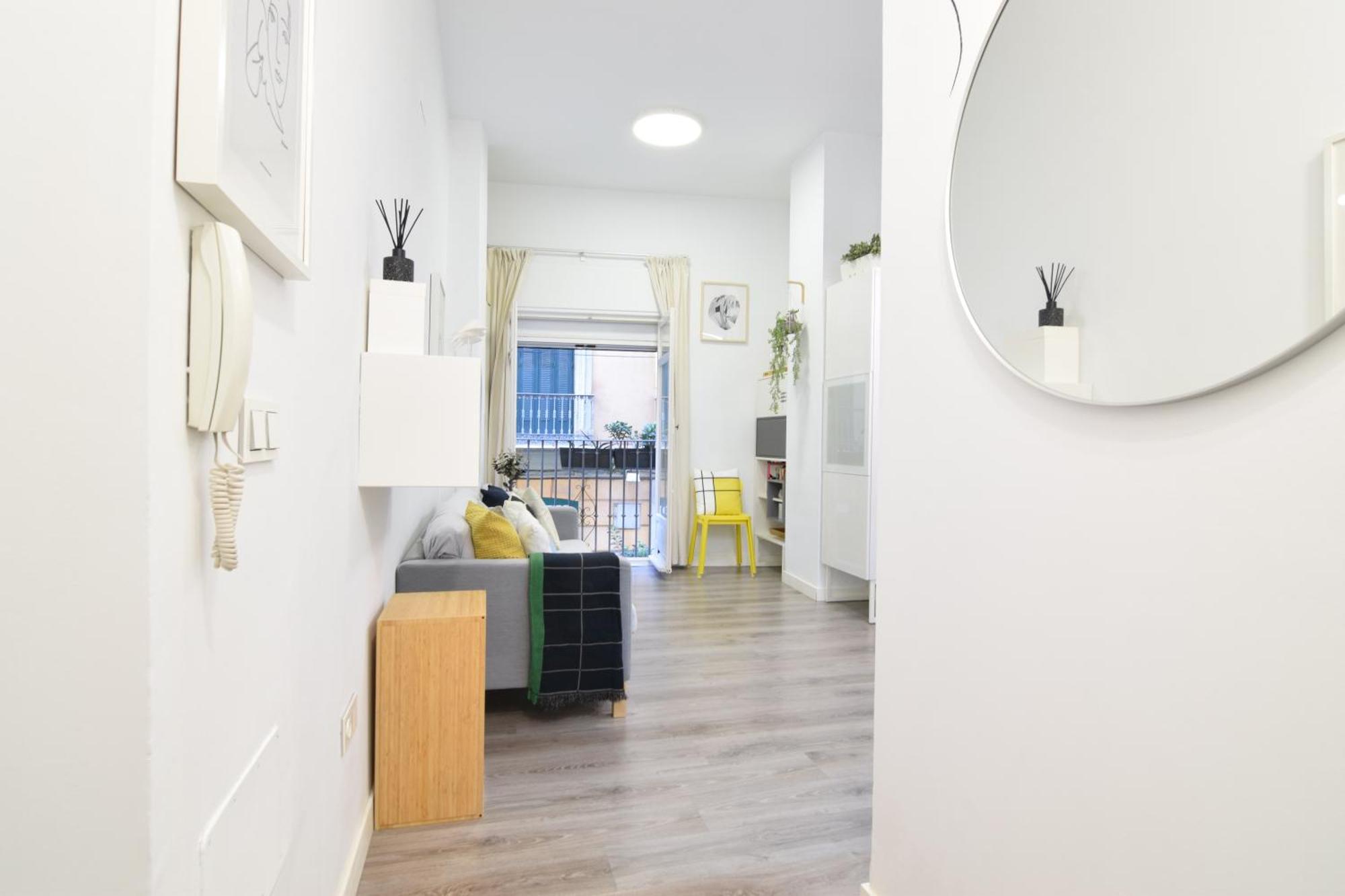Apartamento Atarazanas Malaga Centro Historico Luaran gambar